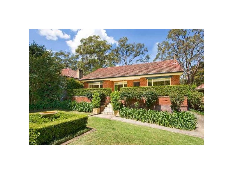 12 Yalleroi Avenue, Pymble NSW 2073