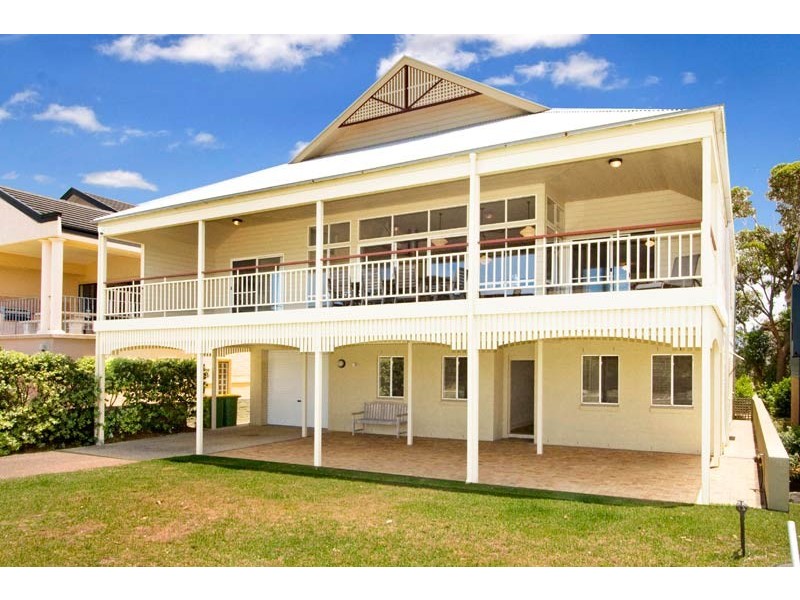 69 The Boulevarde, Hawks Nest NSW 2324