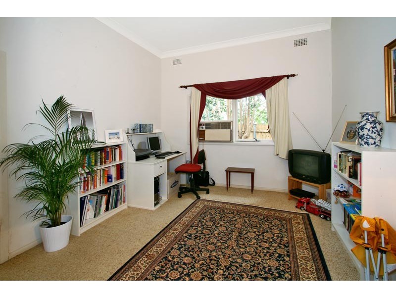 27 Kiparra Street, West Pymble NSW 2073