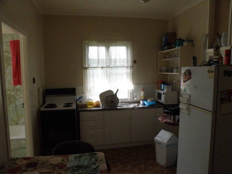 2/20 Kariboe, Biloela QLD 4715