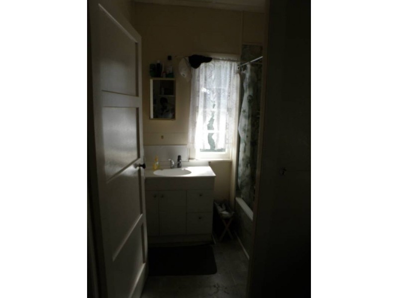 2/20 Kariboe, Biloela QLD 4715