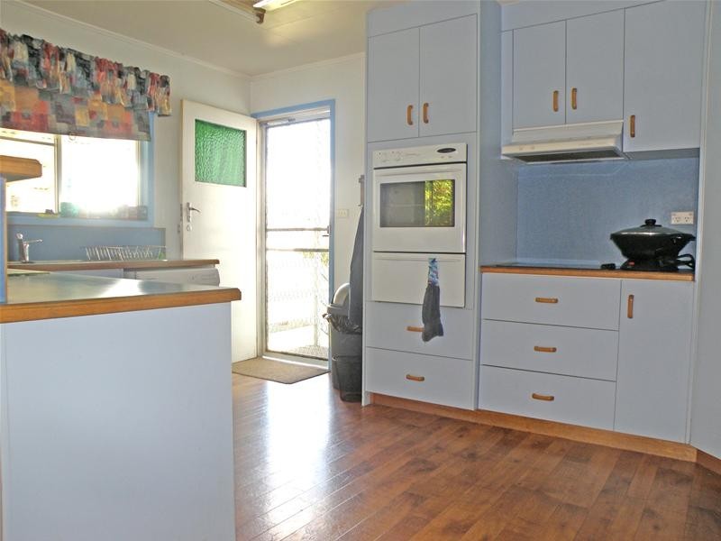 8 State Farm Road, Biloela QLD 4715