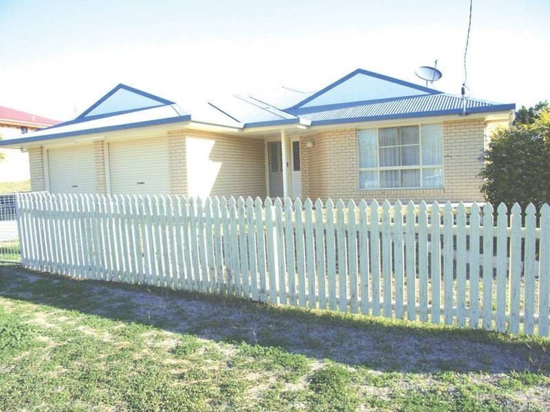 3 Heaton Street, Biloela QLD 4715