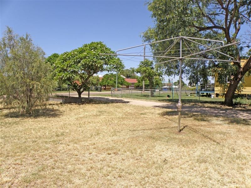 18 Collins Street, Biloela QLD 4715