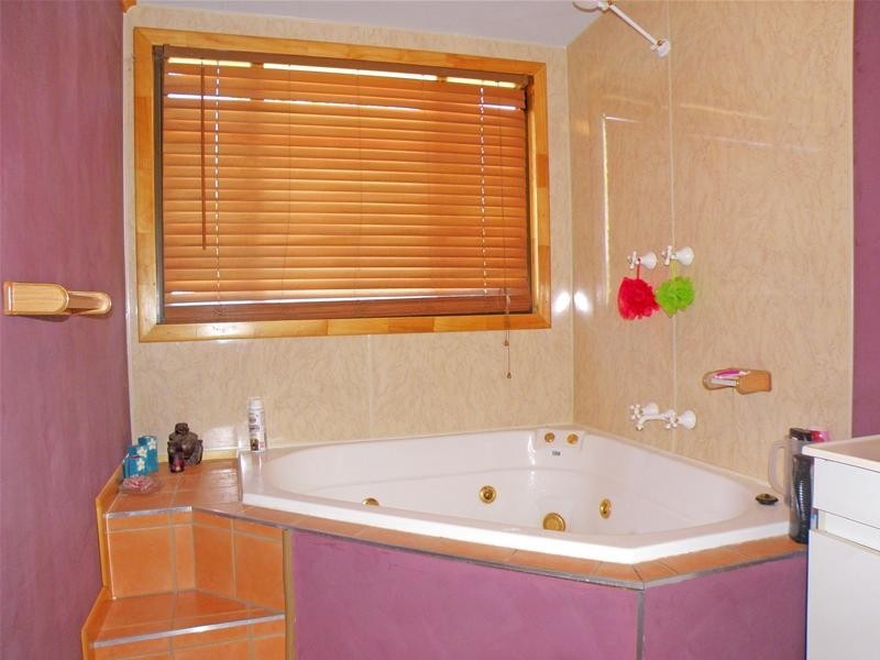 15 Bell Street, Biloela QLD 4715