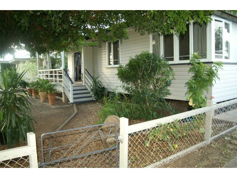 136 Rainbow Street, Biloela QLD 4715