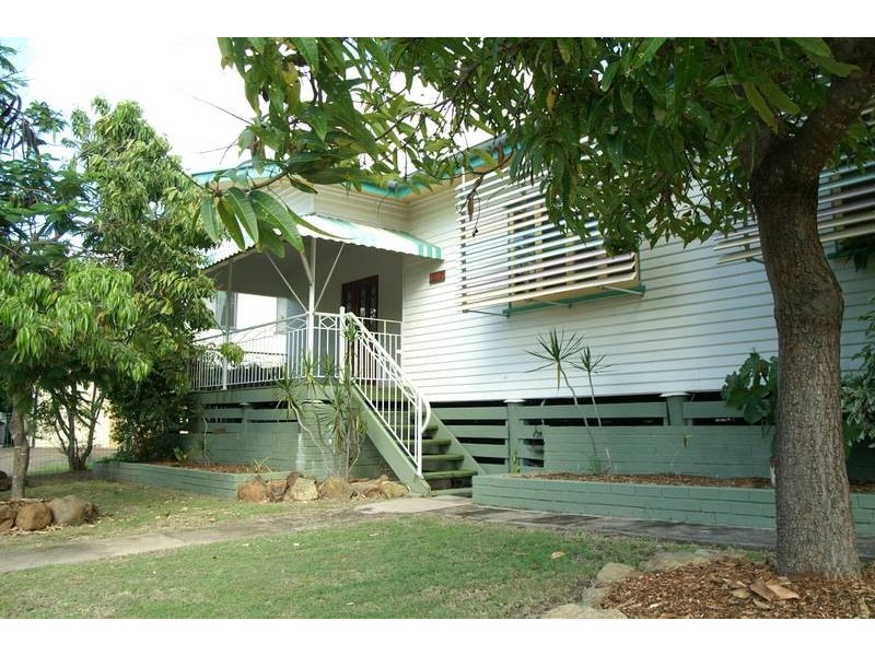 8 Sellheim Street, Biloela QLD 4715