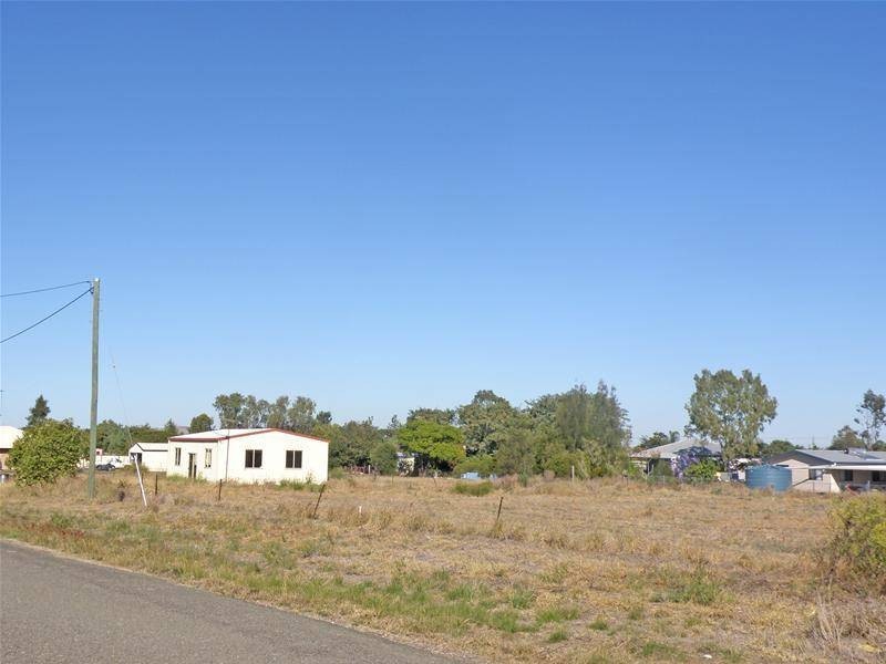 Banana QLD 4702