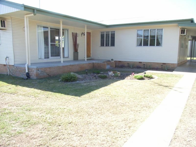 30 Cooper Street, Biloela QLD 4715