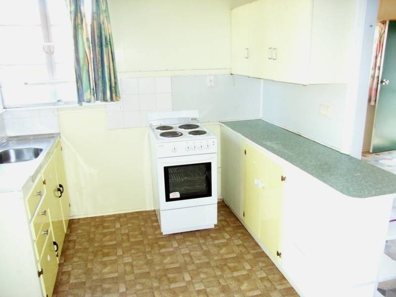 2/63 Bell Street, Biloela QLD 4715