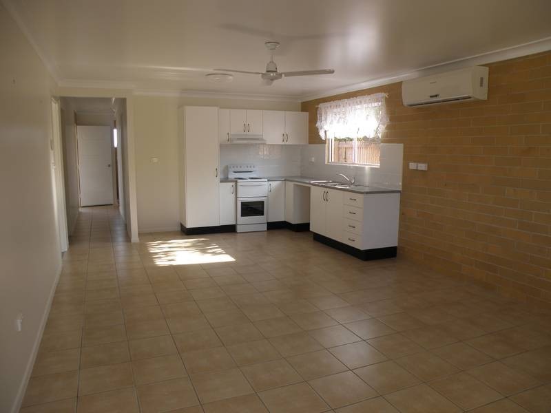 2/36 Lawrence Street, Biloela QLD 4715
