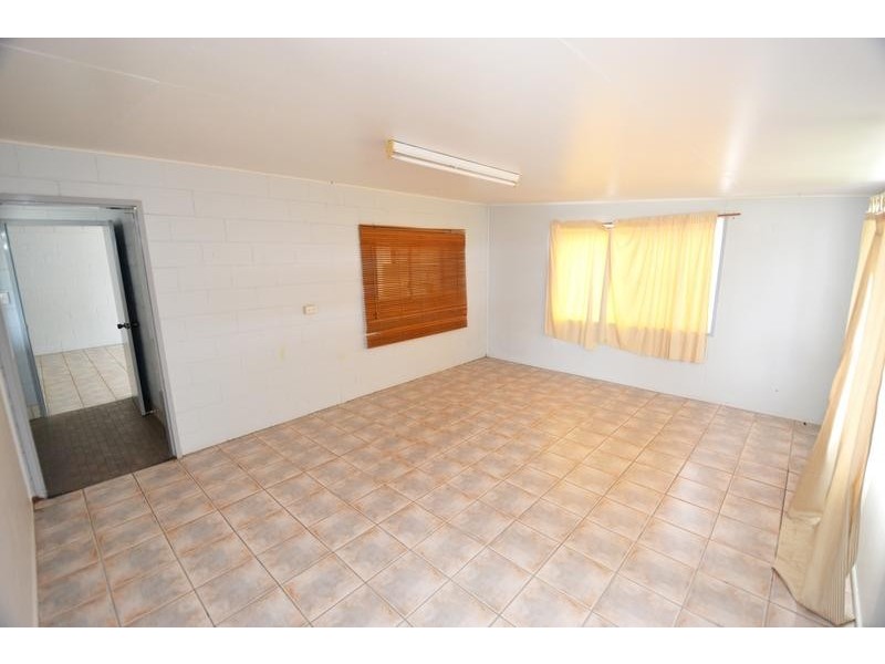 6 Exhibition Avenue, Biloela QLD 4715