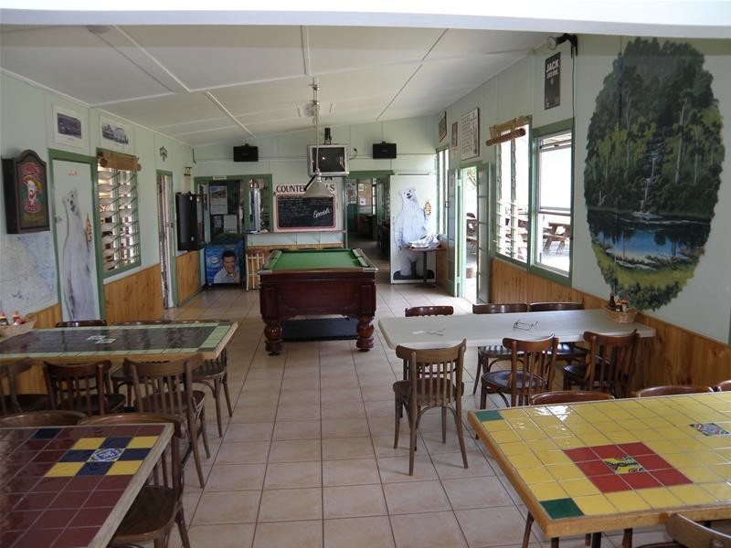 3 Pheasant Creek Road, Wowan QLD 4702