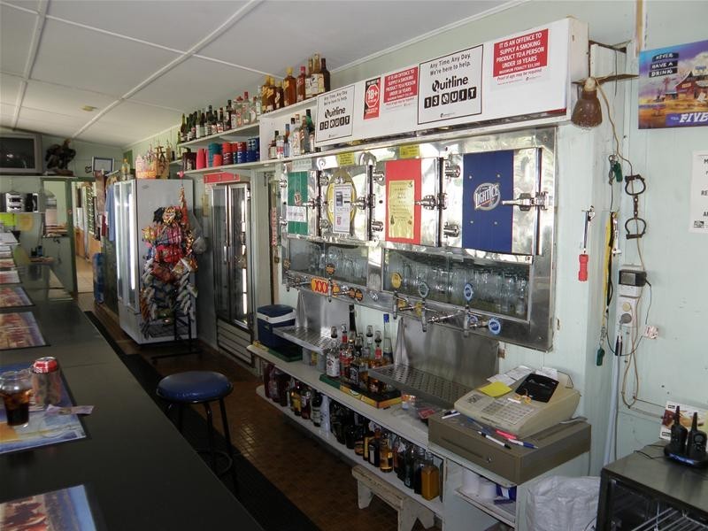 3 Pheasant Creek Road, Wowan QLD 4702