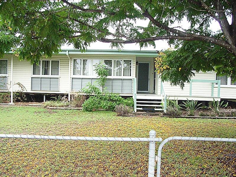 76 Kariboe Street, Biloela QLD 4715