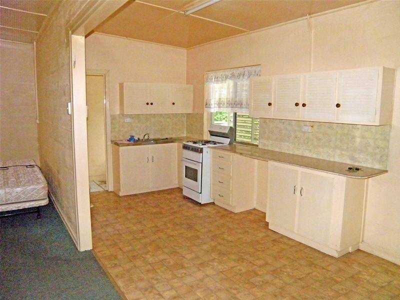 19 Kariboe Street, Biloela QLD 4715
