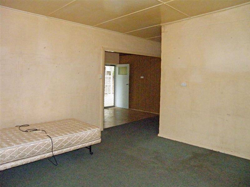 19 Kariboe Street, Biloela QLD 4715