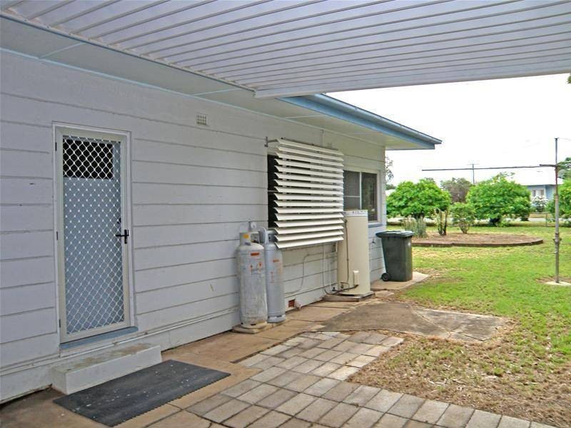 19 Kariboe Street, Biloela QLD 4715