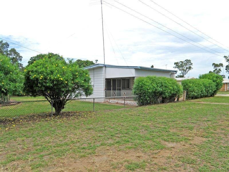 19 Kariboe Street, Biloela QLD 4715