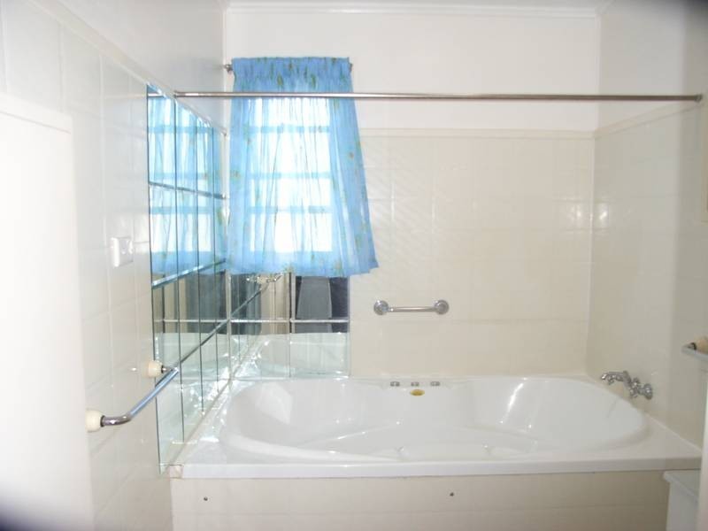 108 Kariboe Street, Biloela QLD 4715