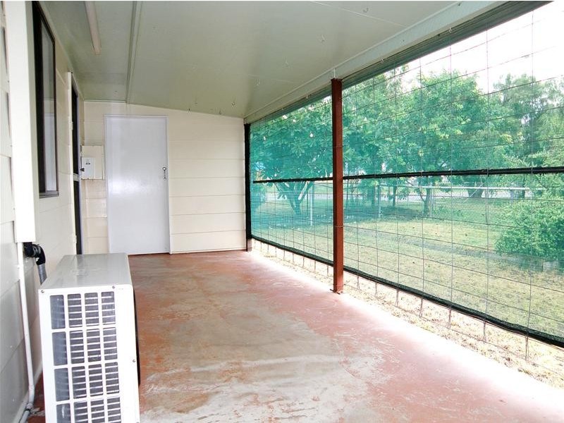 4 State Farm Road, Biloela QLD 4715