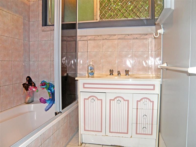 14 Dee Street, Biloela QLD 4715