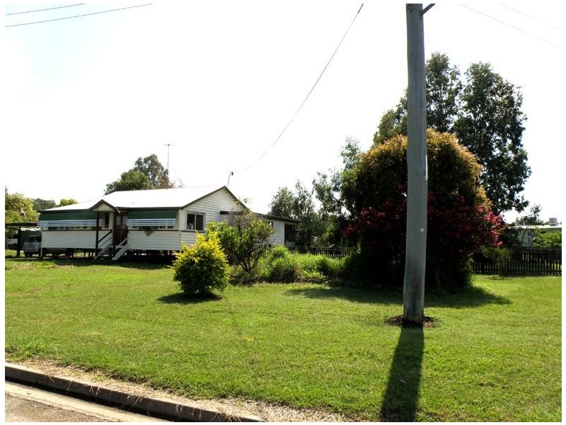 2 Britten Street, Thangool QLD 4716