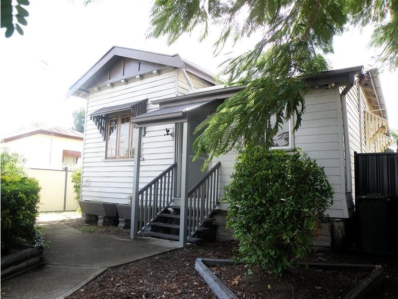 90 Kariboe Street, Biloela QLD 4715