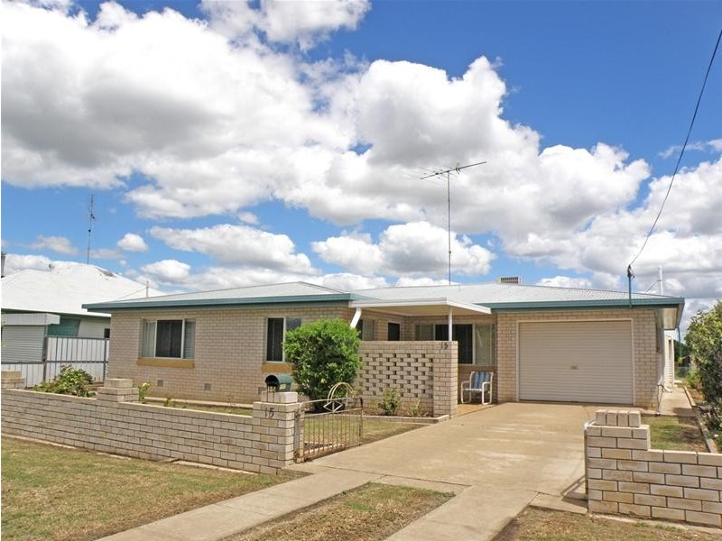 15 Kroombit Street, Biloela QLD 4715
