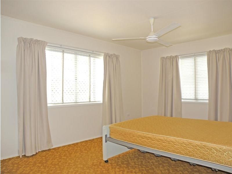 15 Kroombit Street, Biloela QLD 4715