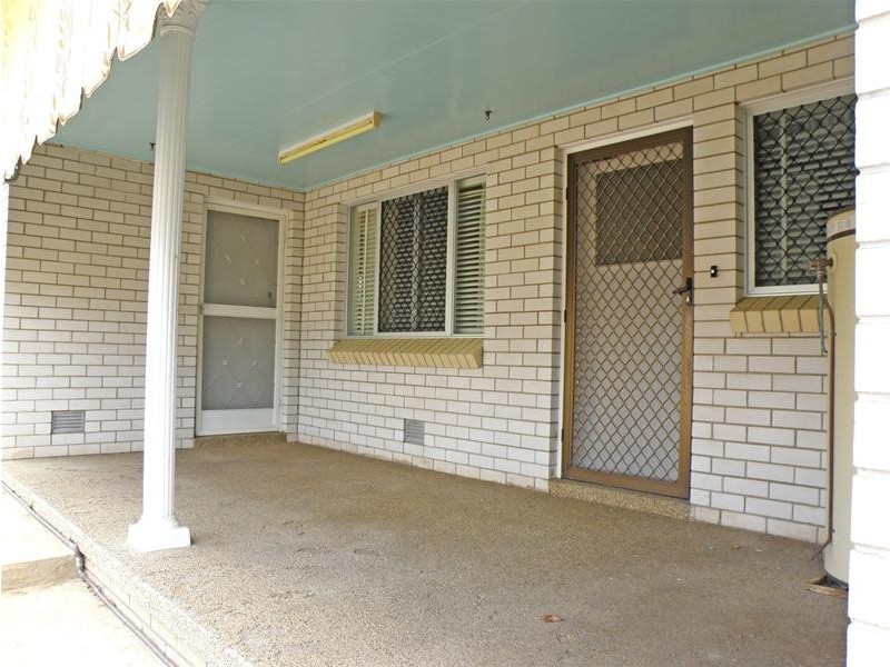 15 Kroombit Street, Biloela QLD 4715