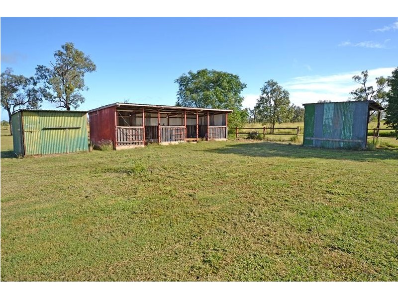 Banana QLD 4702