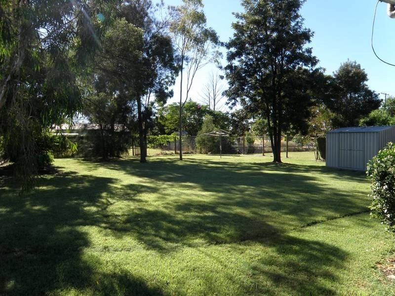 4 Kroombit Street, Biloela QLD 4715