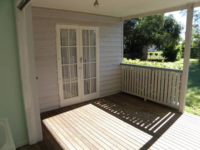 4 Kroombit Street, Biloela QLD 4715