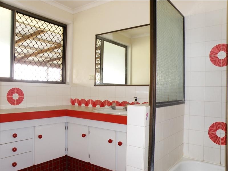 12 Bundalba Street, Biloela QLD 4715