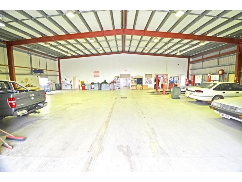 46 Dawson Highway, Biloela QLD 4715