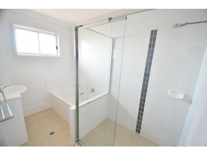 24 Valley View Drive, Biloela QLD 4715