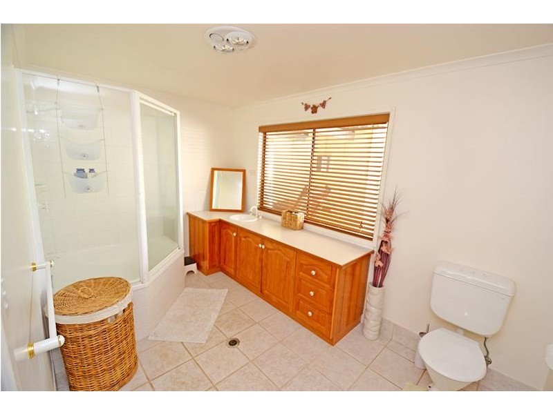 Valentine Plains QLD 4715