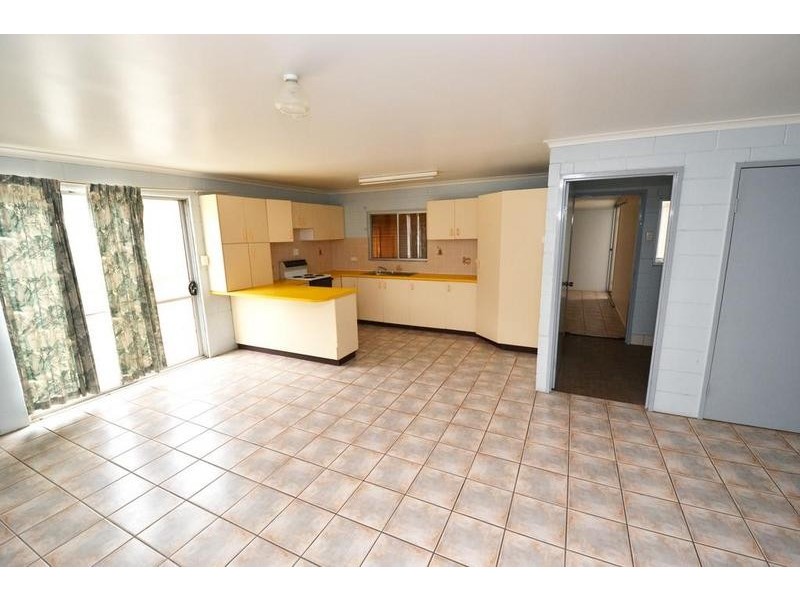 6 Exhibition Avenue, Biloela QLD 4715