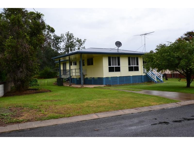 34 Dee Street, Biloela QLD 4715