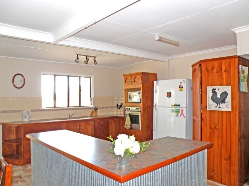 31 Leslie Street, Thangool QLD 4716