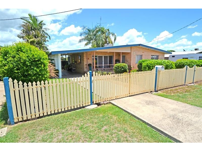 111 Kroombit Street, Biloela QLD 4715