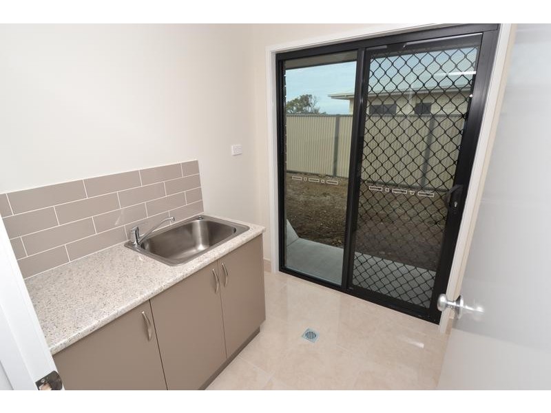 1 Binderee Court, Biloela QLD 4715