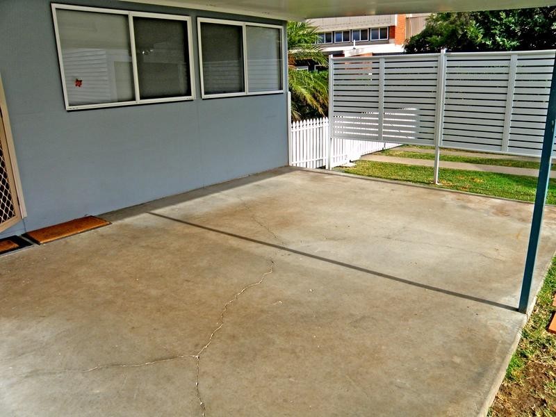 82 Kroombit Street, Biloela QLD 4715