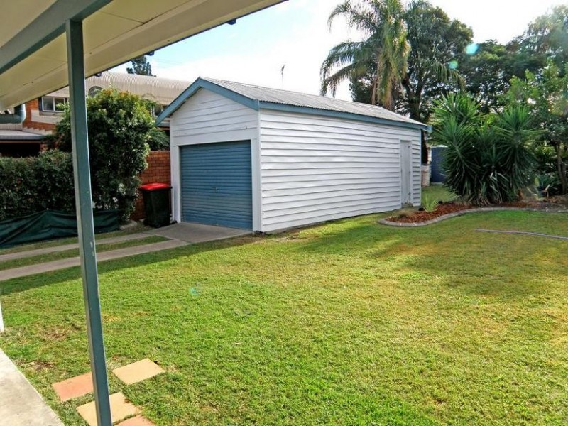 82 Kroombit Street, Biloela QLD 4715