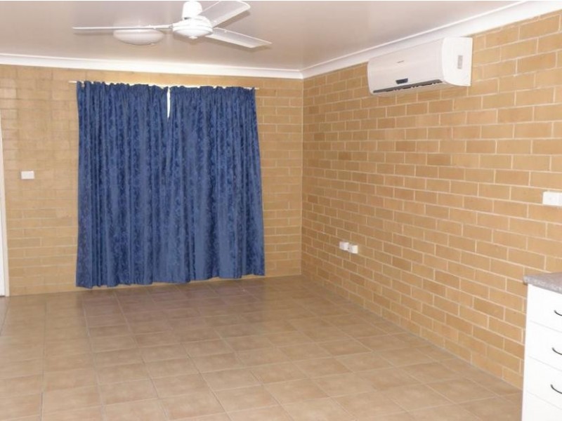 1/36 Lawrence, Biloela QLD 4715