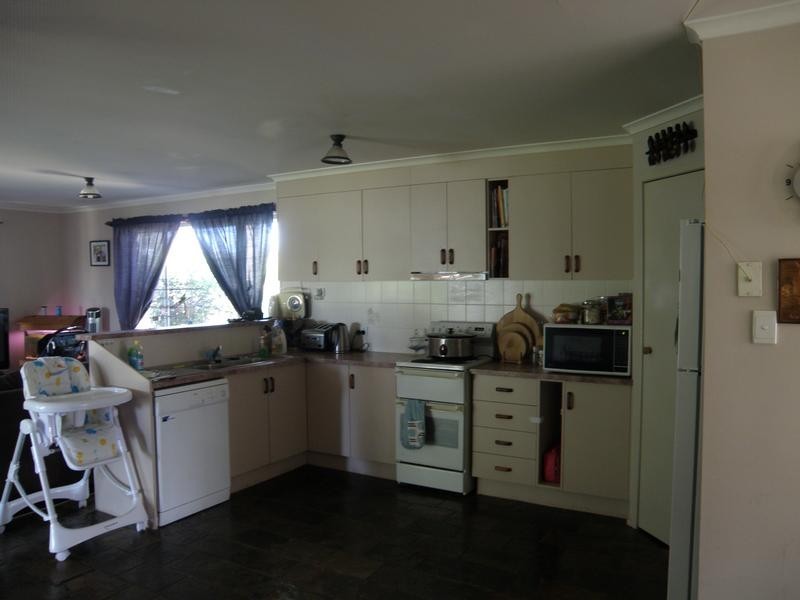 10 WINSTON STREET, Thangool QLD 4716