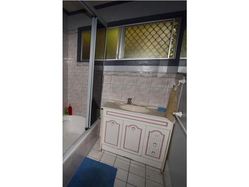 14 Dee Street, Biloela QLD 4715