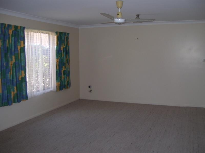 3/65 Bell Street, Biloela QLD 4715