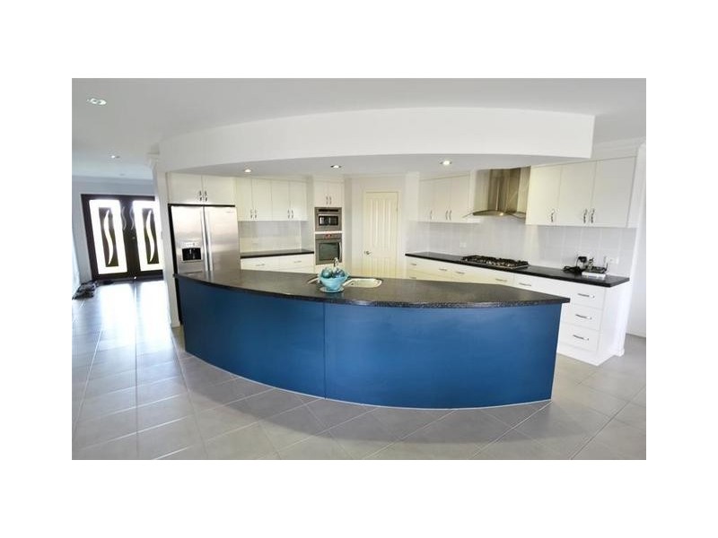 32 Paroz Crescent, Biloela QLD 4715